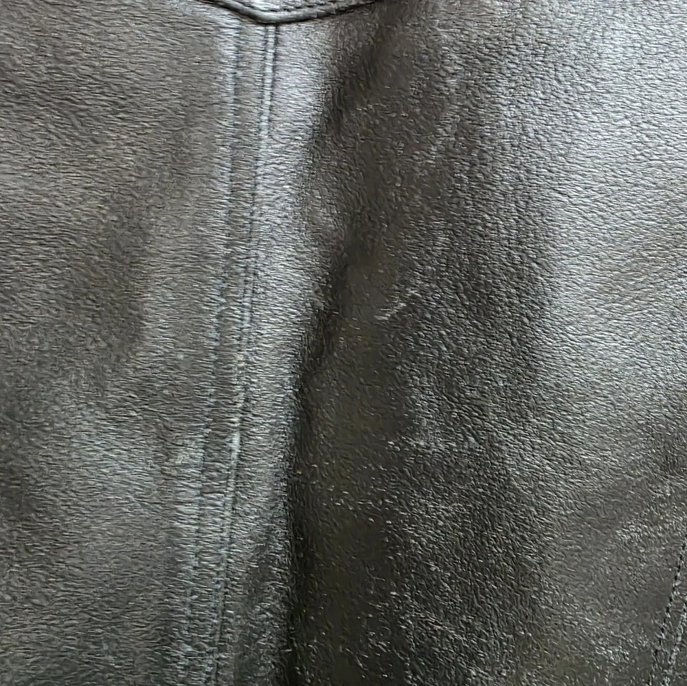 Black Leather Biker Vest Sz 48 - Picture 9 of 11